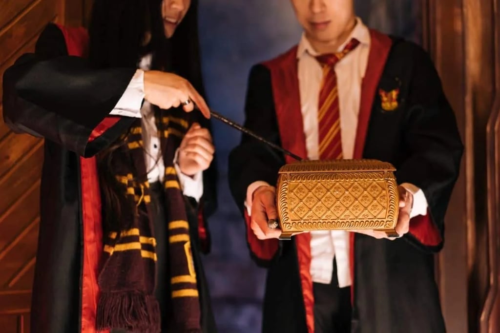 Harry Potter and the Sorcerer's Stone orphan movie guide Harry Potter character in Harry Potter and the Sorcerer's Stone movie, a top recommendation for movies about orphans featuring an orphaned protagonist